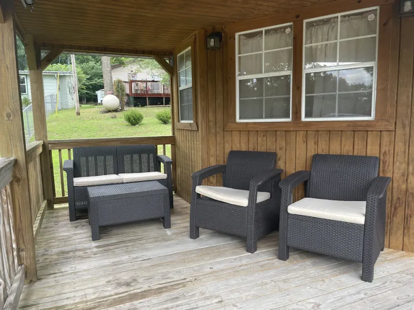 Lakeview  pet friendly - Image 1