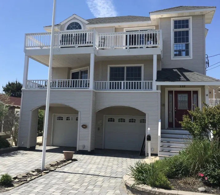 Great Family House - Ocean Block Close to Everything on LBI! - Image 1