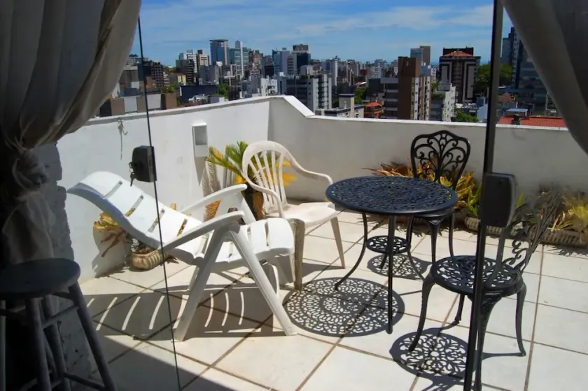 Penthouse for 8 people next to Zaffari, with barbecue and 2 bathrooms. - Image 1