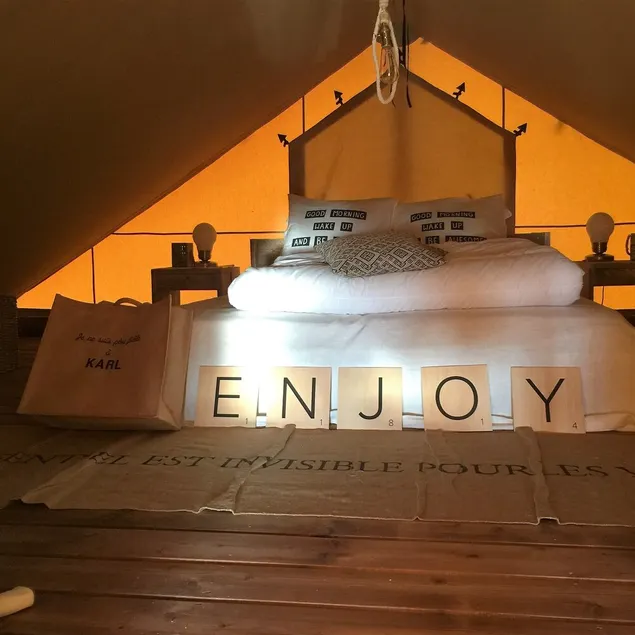 Lodge tent with outbuildings - direct sea access - in unspoilt countryside - Image 1