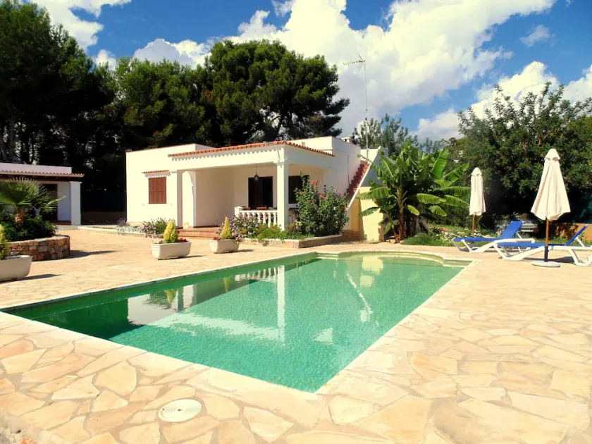 Casa con piscina a 200 metri dalla spiaggia - Image 1
