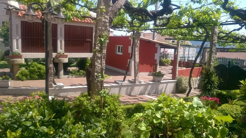 \"EIRA VELLA\" Casa de férias, (a partir de 30 € dia / mês). - Image 1