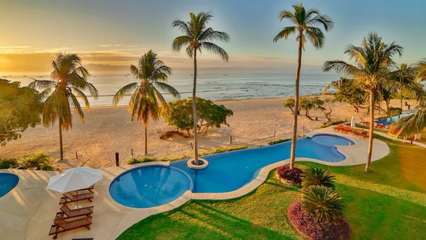 UN SEUL TYPE • SUR LA PLAGE • 118-5 * Avis • FT CHEF & Maid • PREMIER Membreshp - Image 1