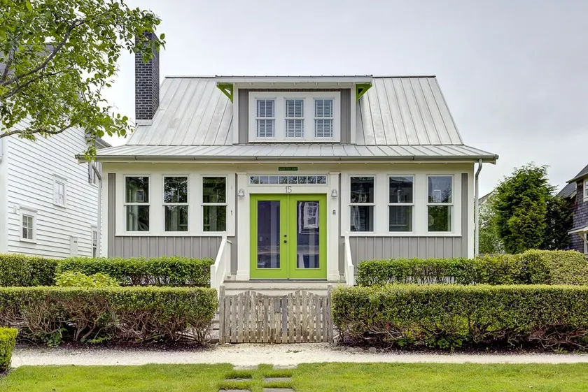 *NEW* Seabrook's Seas the Day: Dog Friendly! - Image 1