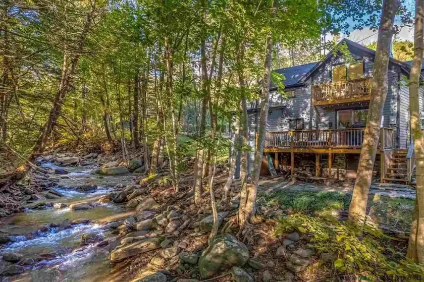 Stream Come True! Ski, hike, spa, flow, relax... - Image 1