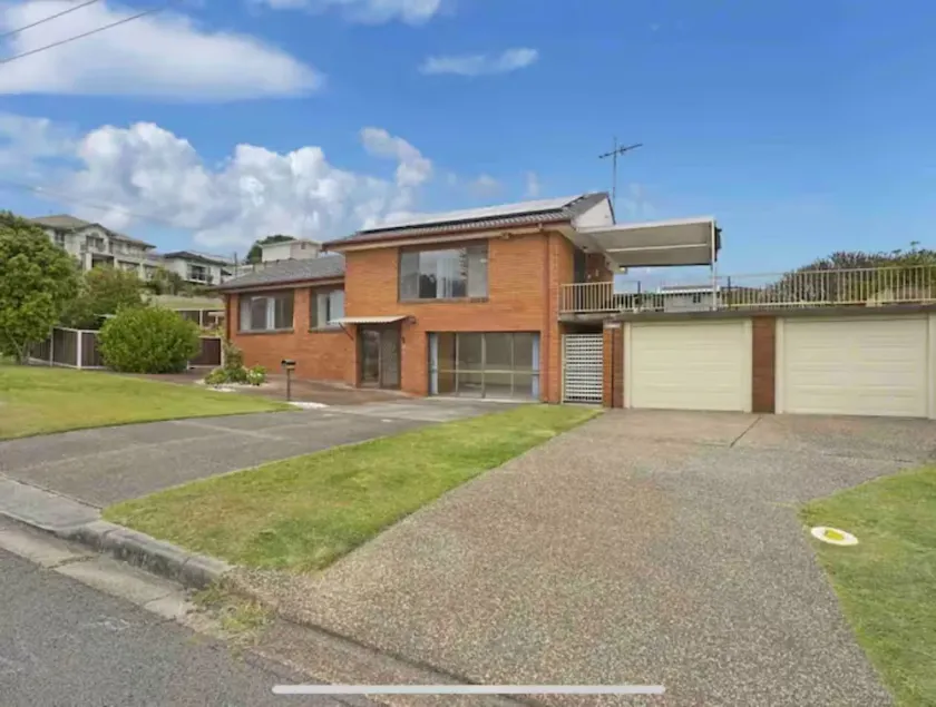 Cheerful beach house at redhead beach - Image 1