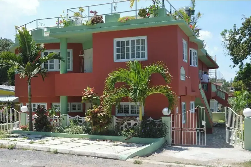 Beautiful and elegant 2 bedrooms and 1 bathroom - Image 1