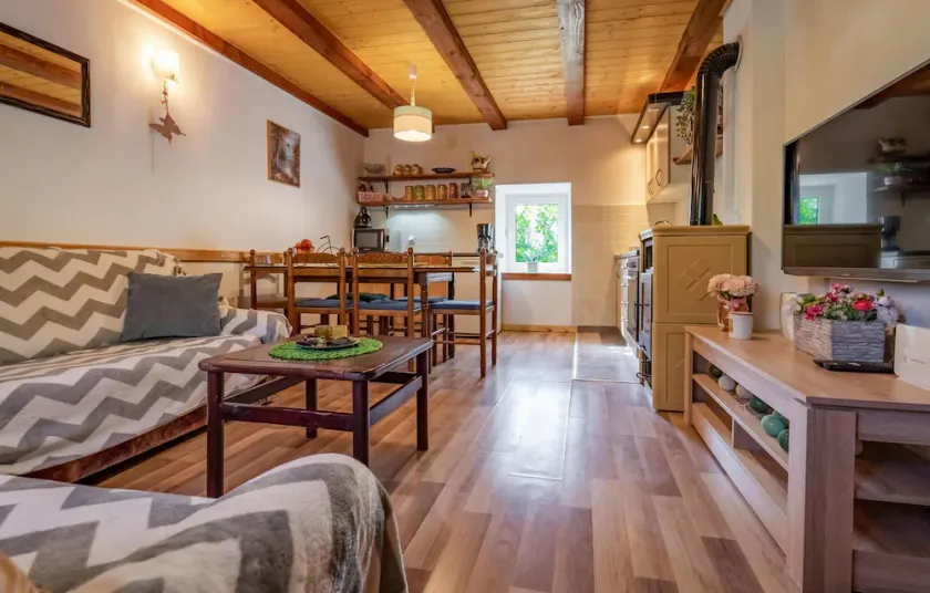 2 bedroom gorgeous home in Fuzine - Image 1