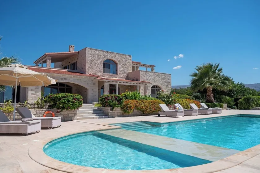 Villa Elia, By Hellocrete - Image 1