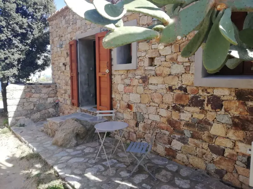 Two-room maisonette, completely private, 4 km from Île-Rousse and its beaches - Image 1