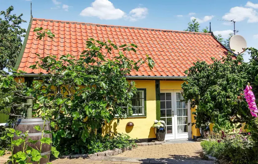 2 Bedroom Awesome Home In Svaneke - Image 1