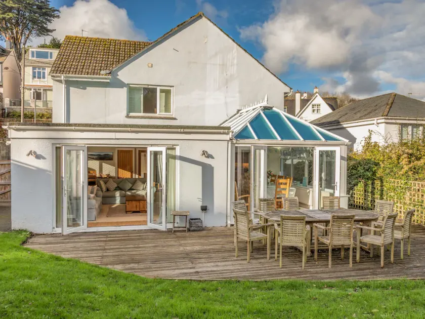 WELSUMMER, family friendly, with a garden in Salcombe - Image 1