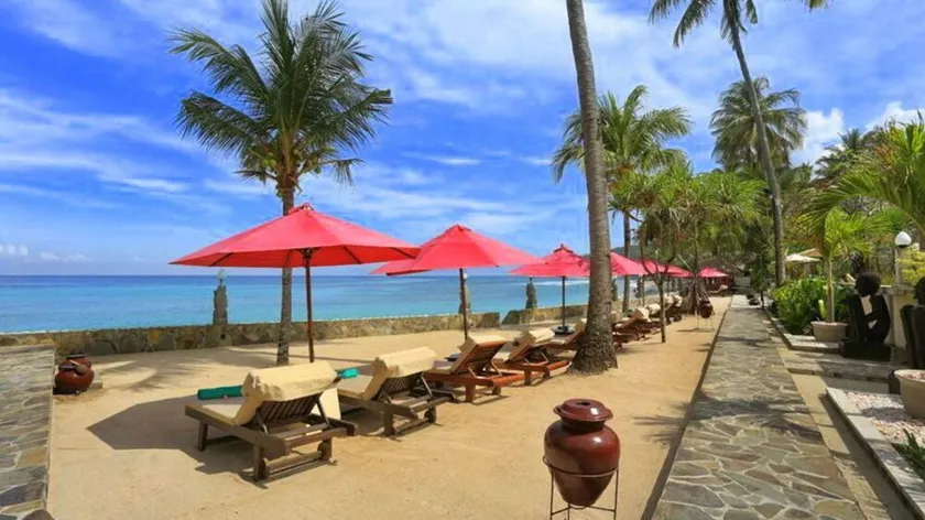 Awesome 1 Bedroom, Private Pool, few steps to the beach - Image 1