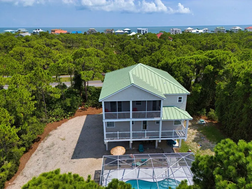 Heated Pool, 4 BR,  Island Blessing, Beach Chairs, Short Walk to Beach - Image 1