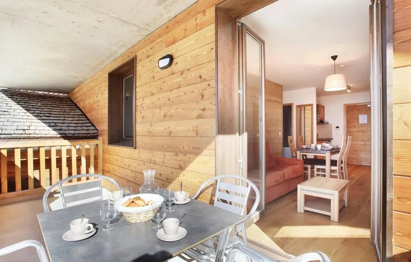 Wifi, 50m from ski slopes, swimming pool, sauna, hammam, tv, ski locker, 60m², La Clusaz - Image 1
