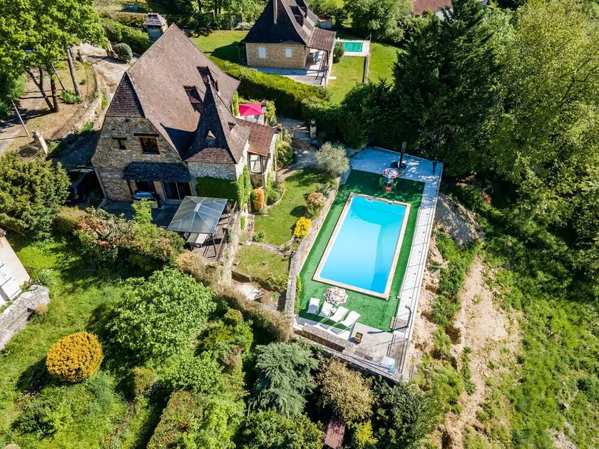Holiday Home “Le Pigeonnier de Sinzelle” with Private Pool, Terraces, and Wi-Fi - Image 1