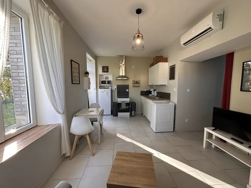 \"Côté Jardin\" Self-Catering Cabin, Contrexéville Spa Town - Image 1