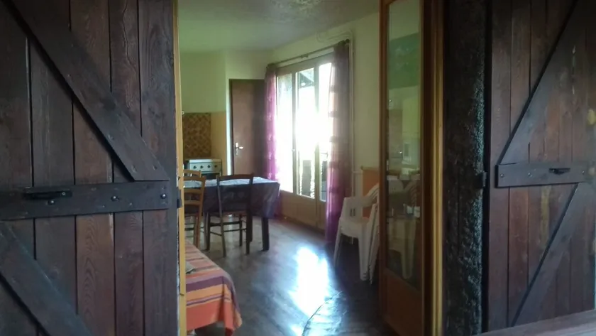 Studio dans chalets avec parking privée . - Image 1