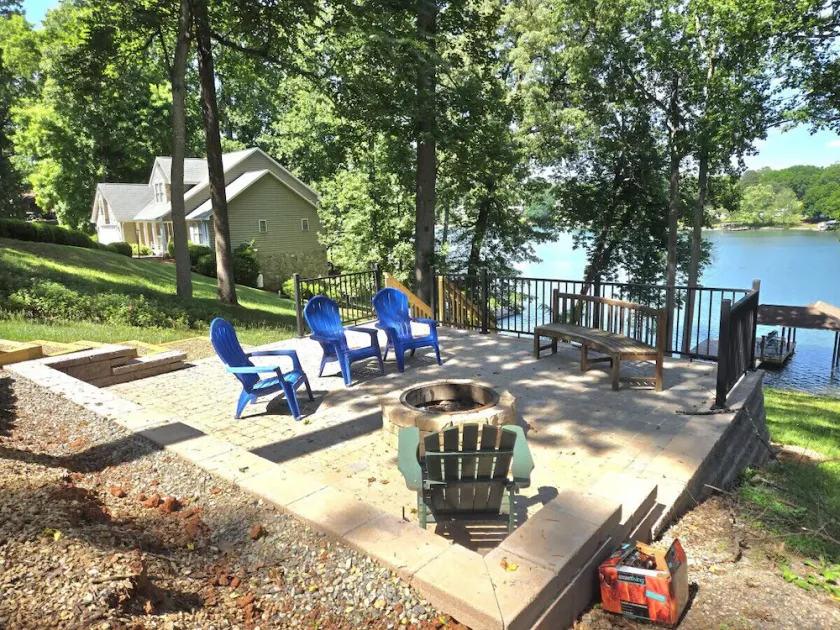 Almost There- Fire pit, dog friendly sleeps 6 - Image 1
