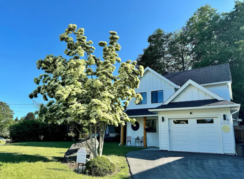 Beautiful new home, short stroll to the ocean. - Image 1