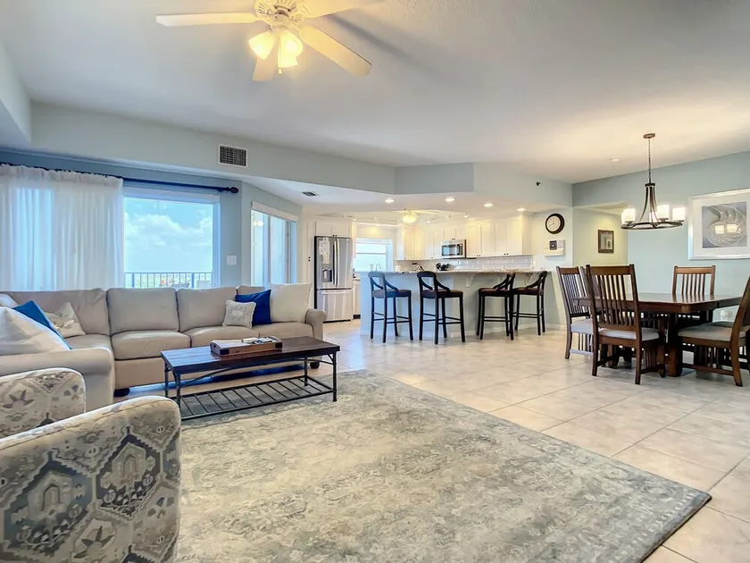 Stunning 3/2 Corner Unit With Gorgeous Sneak Peaks Of The Ocean Ow12-407 - Image 1