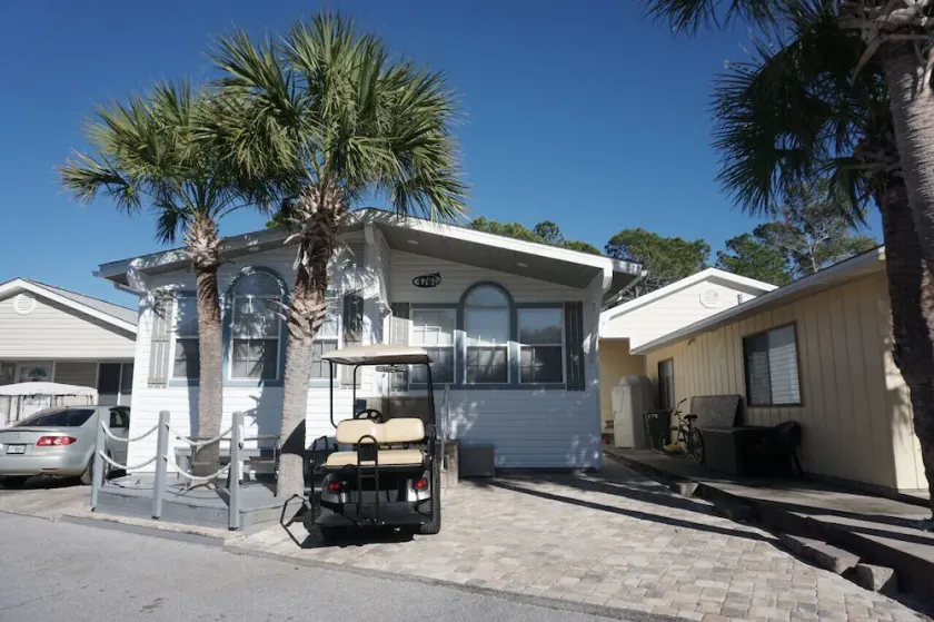 Venture Out 476 Marlin Dr Comes WITH GOLF CART - Image 1
