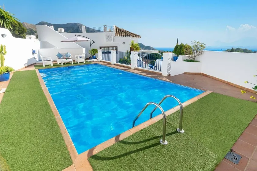 Villa Tamisa by Villa Plus - Image 1