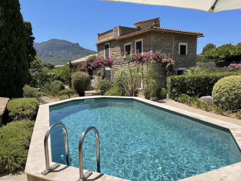 House with character between the montains and the sea - Image 1