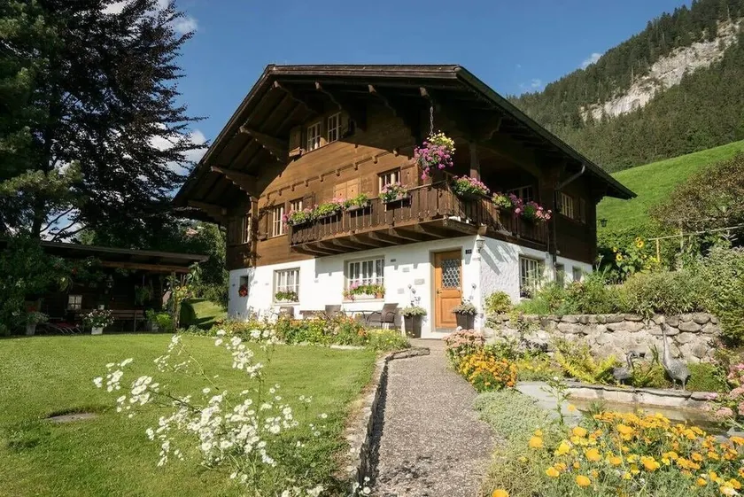 Gstaad Duplex Flat - Fantastisk sjöchalet med damm - Image 1