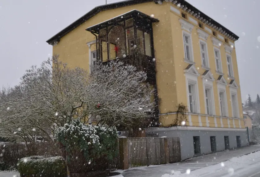 Ferienwohnung mit Balkon im Zentrum von Eberwalde - Image 1