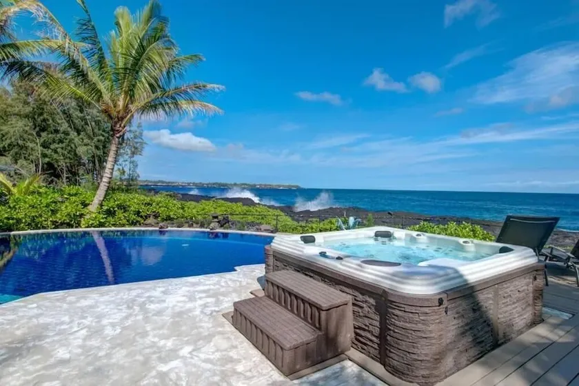Mika Kai 4 bd w/Pool and Hot Tub - Epic Spot for Whale Watching!!! - Image 1