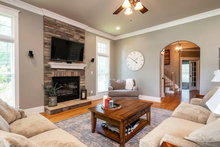 Luxurious Corporate/Derby Rental - Image 1