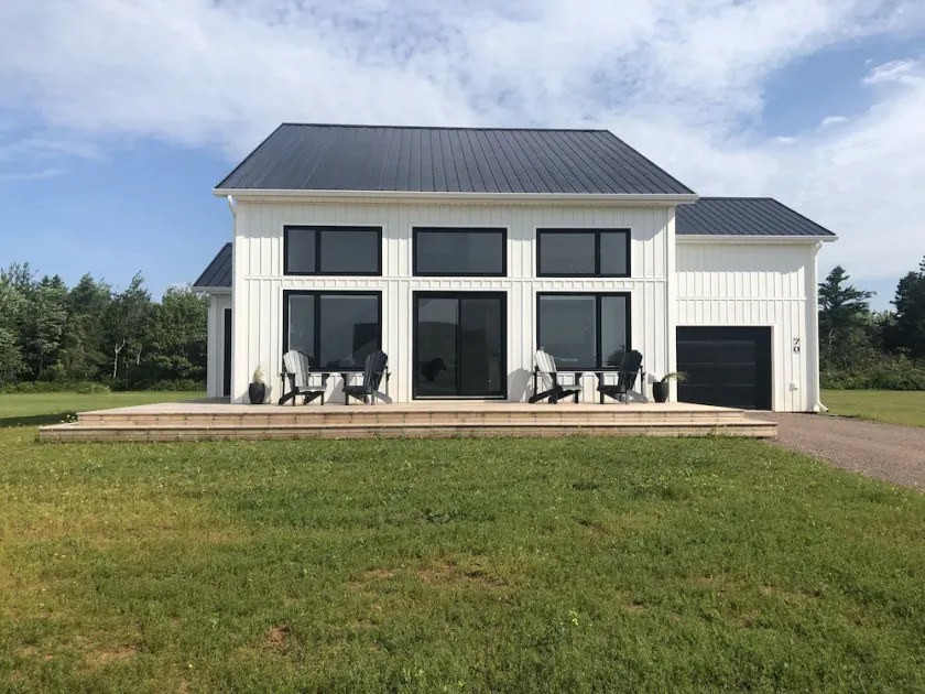 Beautiful new ocean view home that sleeps 10. - Image 1