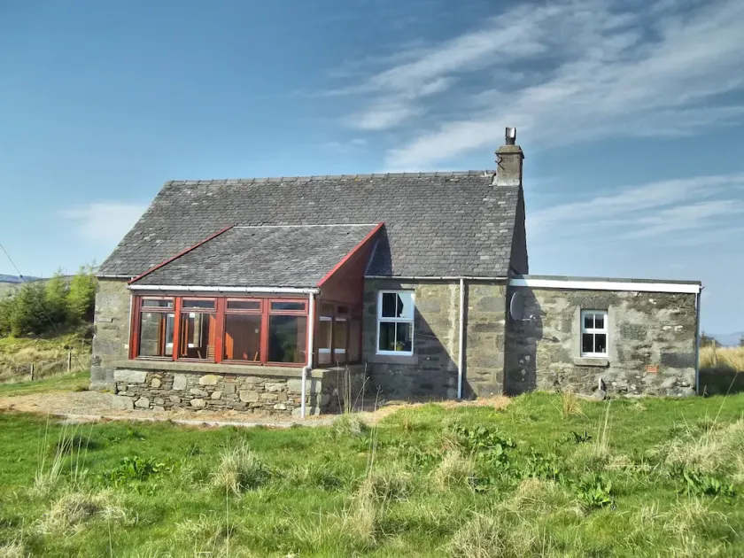 Wonderful remote cottage but fully equipped with all you would need to create Home from Home. - Image 1