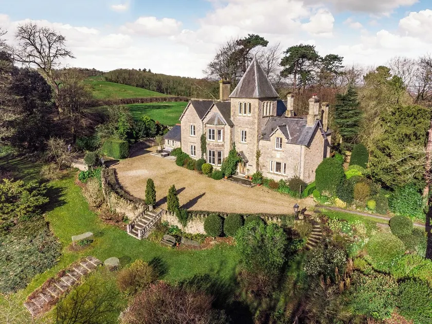 Nestled in the glorious Somerset countryside with views of the Mendips. - Image 1