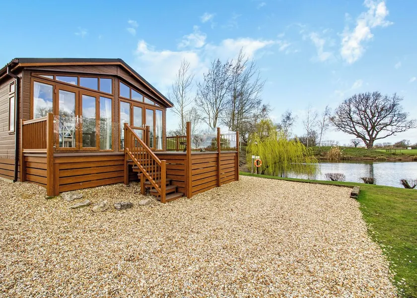 2 bedroom accommodation in Swinethorpe, Nr Lincoln - Image 1
