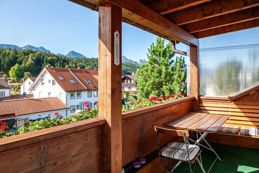 Apartamento de Férias \"Paulas Koenigscard\" com Vista para a Montanha, Varanda e Wi-Fi - Image 1