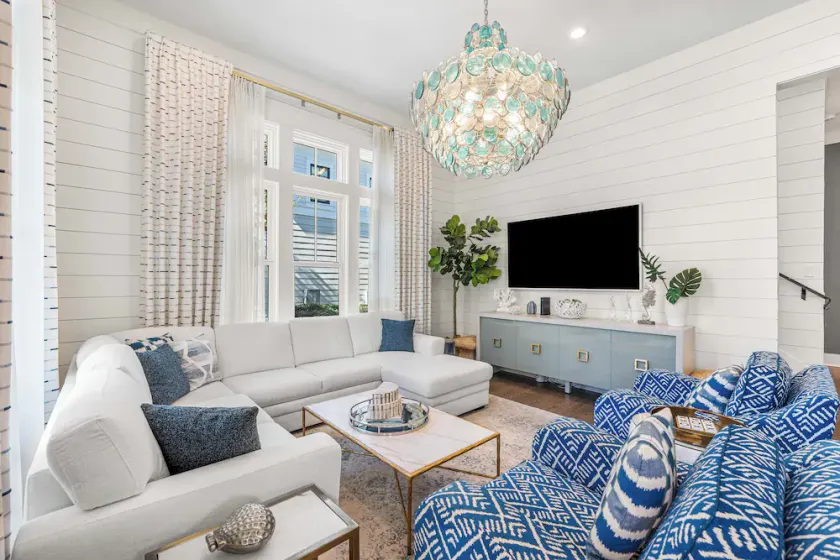 Southern Charm meets Modern Luxury | Electric Cart, Private Pool, Bikes, & Beach Club Access - Image 1