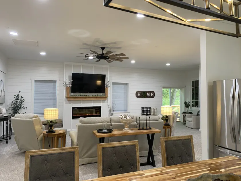 Cozy Farmhouse in Mount Vernon - Image 1