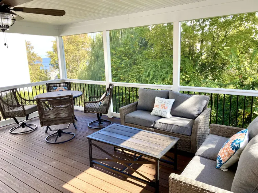 Block to Beach! Fossil Hunting, Hot Tub, Coffee Bar, Screened Deck, 1hr to DC - Image 1