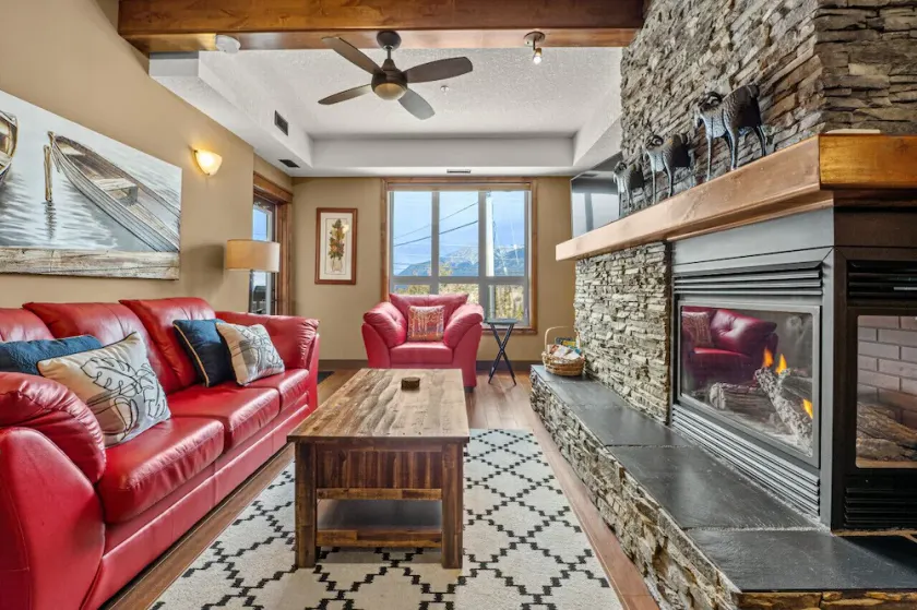 Red Spruce | Hot Tub | Pool | King Bed - Image 1