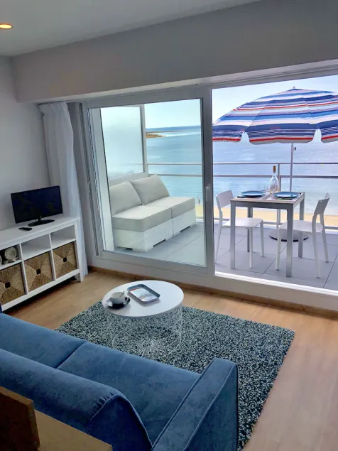 Studio magnifique vue spectaculaire sur la plage - Image 1