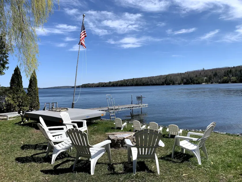 on gorgeous Great Pond (lake), great for families! - Image 1