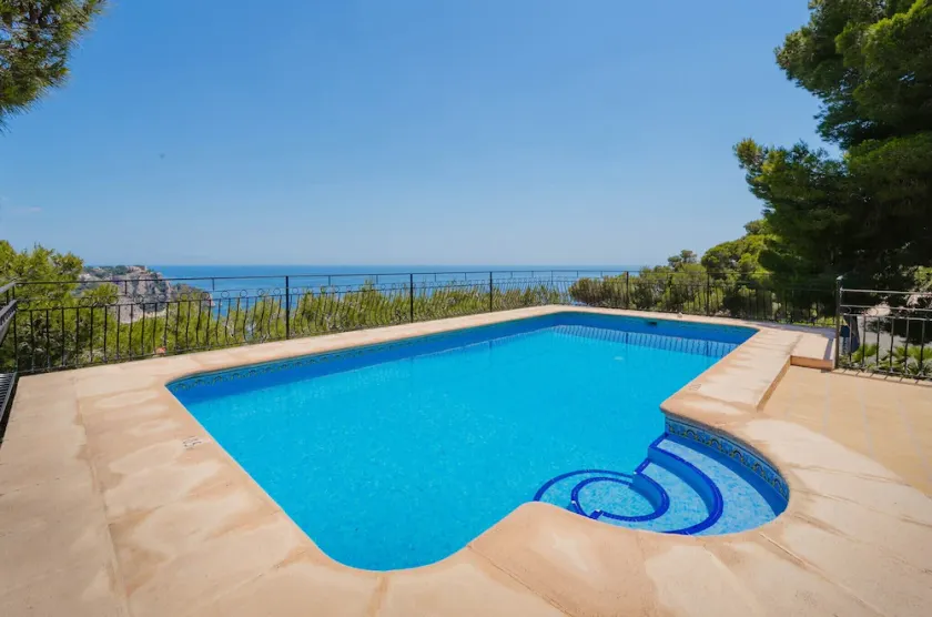 0125 Villa La Marina - Image 1