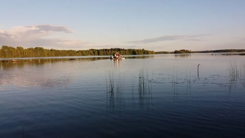 In the middle of the Swedish Glass Kingdom and by Lake Skärsjön - Image 1
