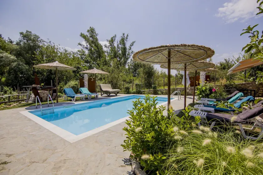 Alexander Aqua Oasis - Poolside Garden Getaway - Image 1