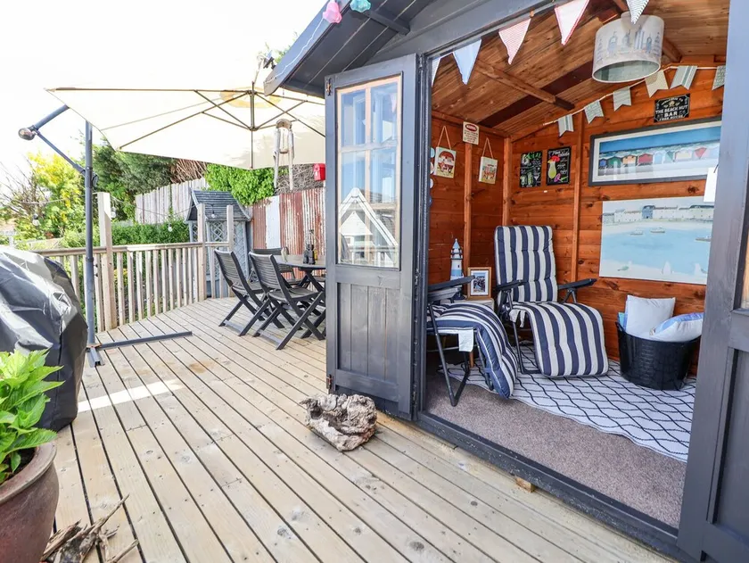 67 Pendre Avenue - Image 1