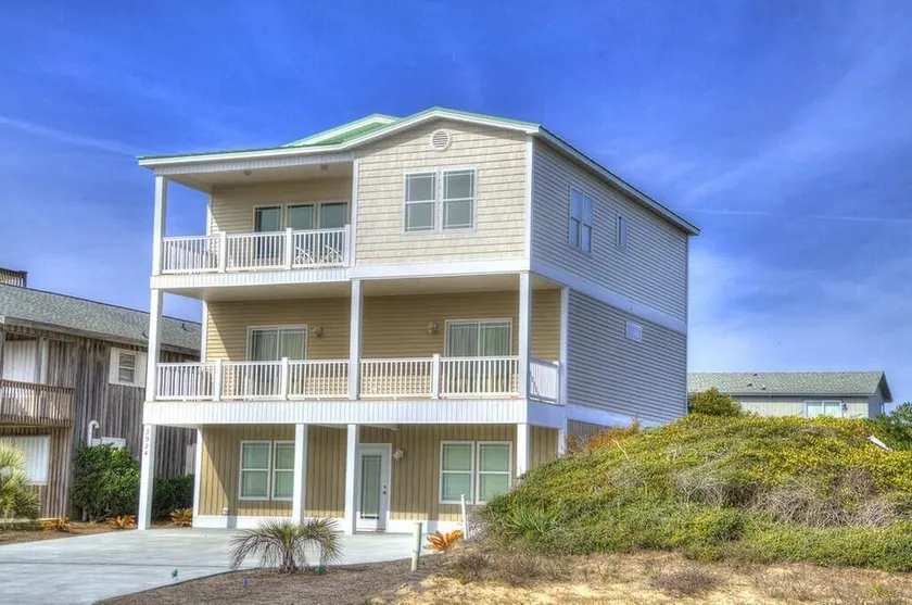 Experience ocean views at Arcadia, a spacious 7-bedroom retreat in Oak Island! - Image 1