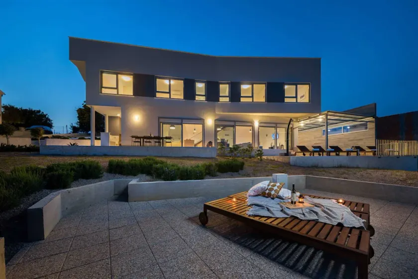 Villa Royal Blue with Heated Pool - Image 1