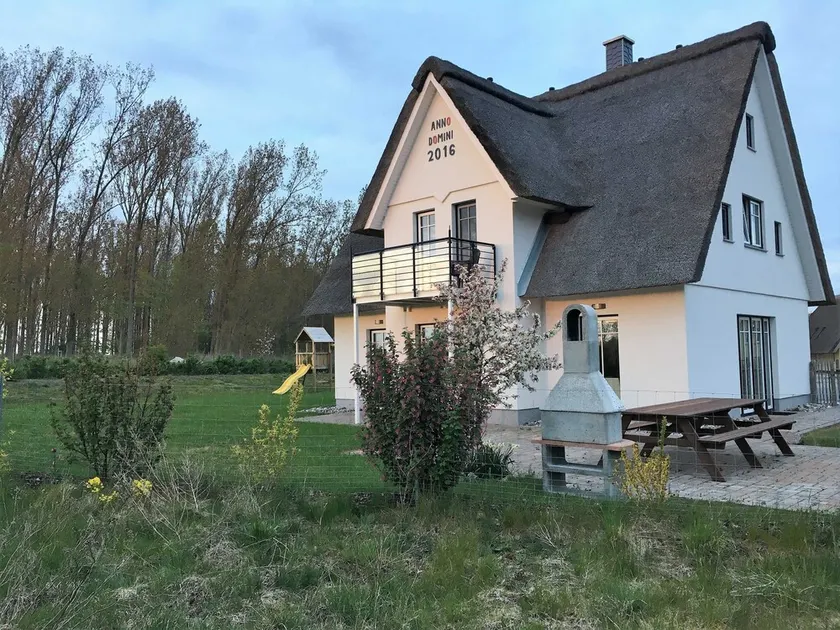 E13 Thatched-roof house MaLeLuV with fireplace & sauna Ostseebad Rerik - 6-room vacation home - Image 1